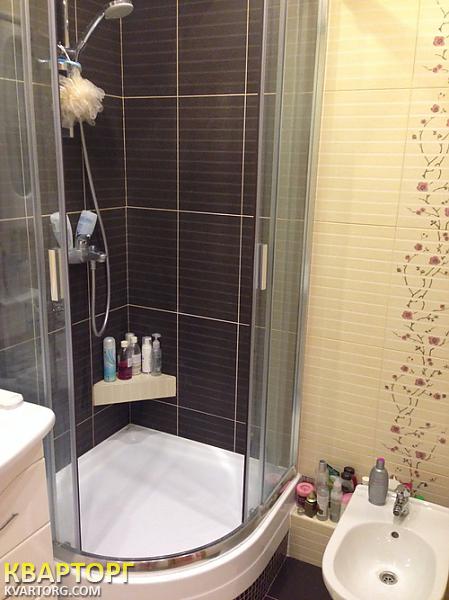 Sell 2-room apartment. Киев,  Эрнста — photo 3