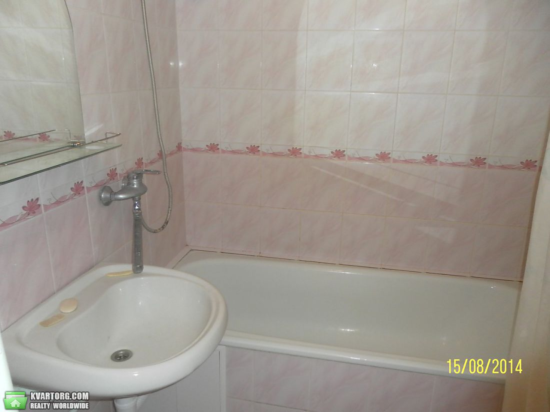 Rent out 1-room apartment. Киев,  Урловская — photo 5