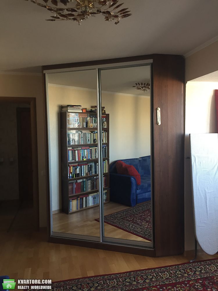 Sell 3-room apartment. Киев, Славгородская — photo 9