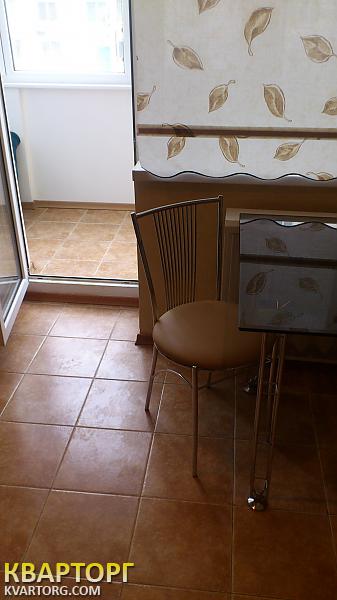 Rent out 2-room apartment. Одесса,  Королева — photo 1