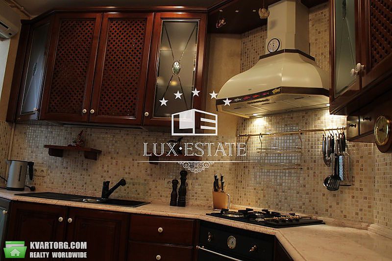 Rent out 2-room apartment. Киев,  Институтская — photo 2