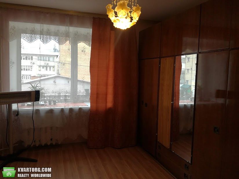 Sell 2-room apartment. Киев,  Школьная — photo 4