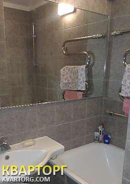 Rent out 2-room apartment. Киев, Приречная — photo 8