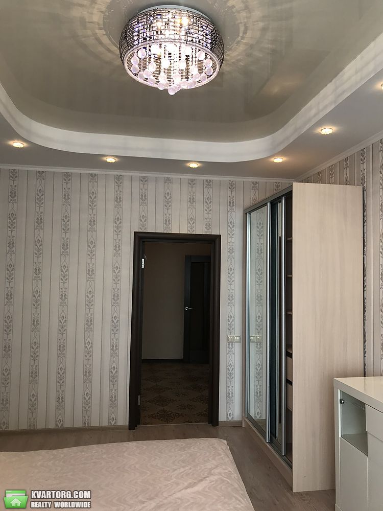 Rent out 2-room apartment. Киев, Механизаторов Шаповала — photo 5