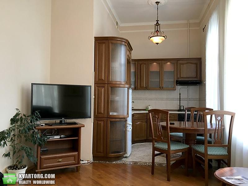 Rent out 3-room apartment. Киев,  Стрелецкая — photo 2