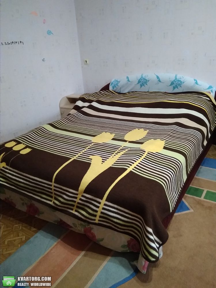 Rent out 3-room apartment. Киев,  Котовского — photo 3