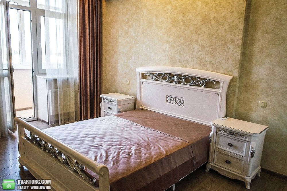Sell 2-room apartment. Киев,  Щорса — photo 3