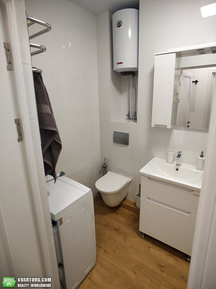 Rent out 1-room apartment. Киев,  Трутенко — photo 9