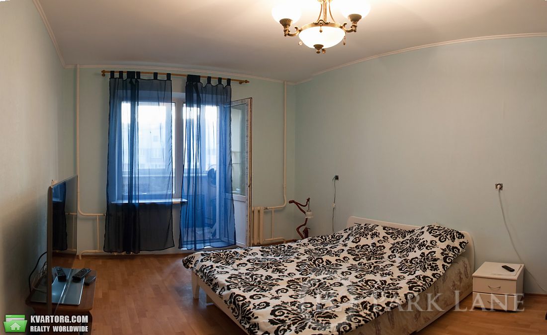 Sell 3-room apartment. Киев,  Пчелки — photo 1