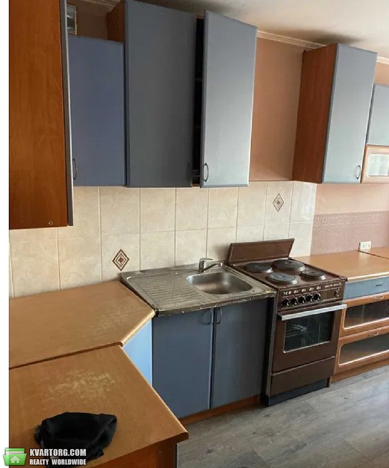 Rent out 3-room apartment. Киев, Котельникова — photo 1