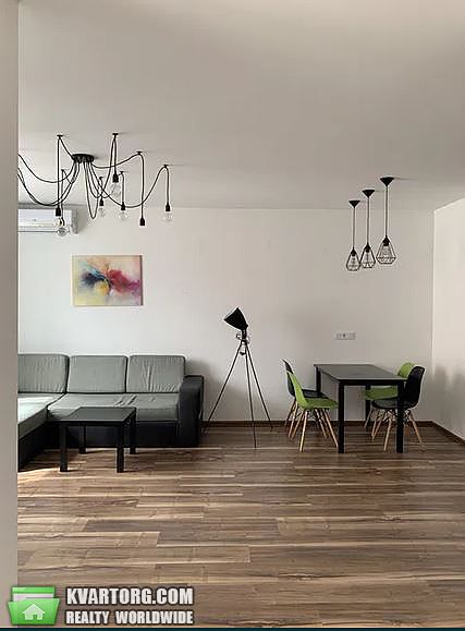 Rent out 3-room apartment. Киев,  Пчелки — photo 1