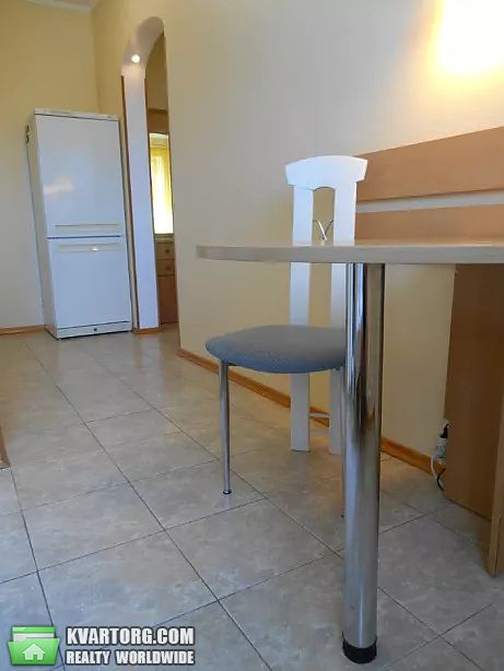 Rent out 2-room apartment. Киев,  Приозерная — photo 5