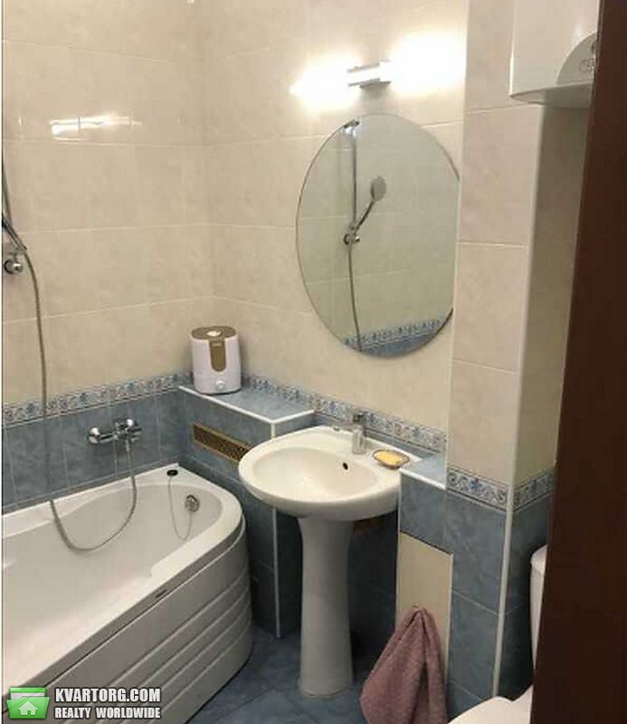 Rent out 3-room apartment. Киев,  Лютеранская — photo 9
