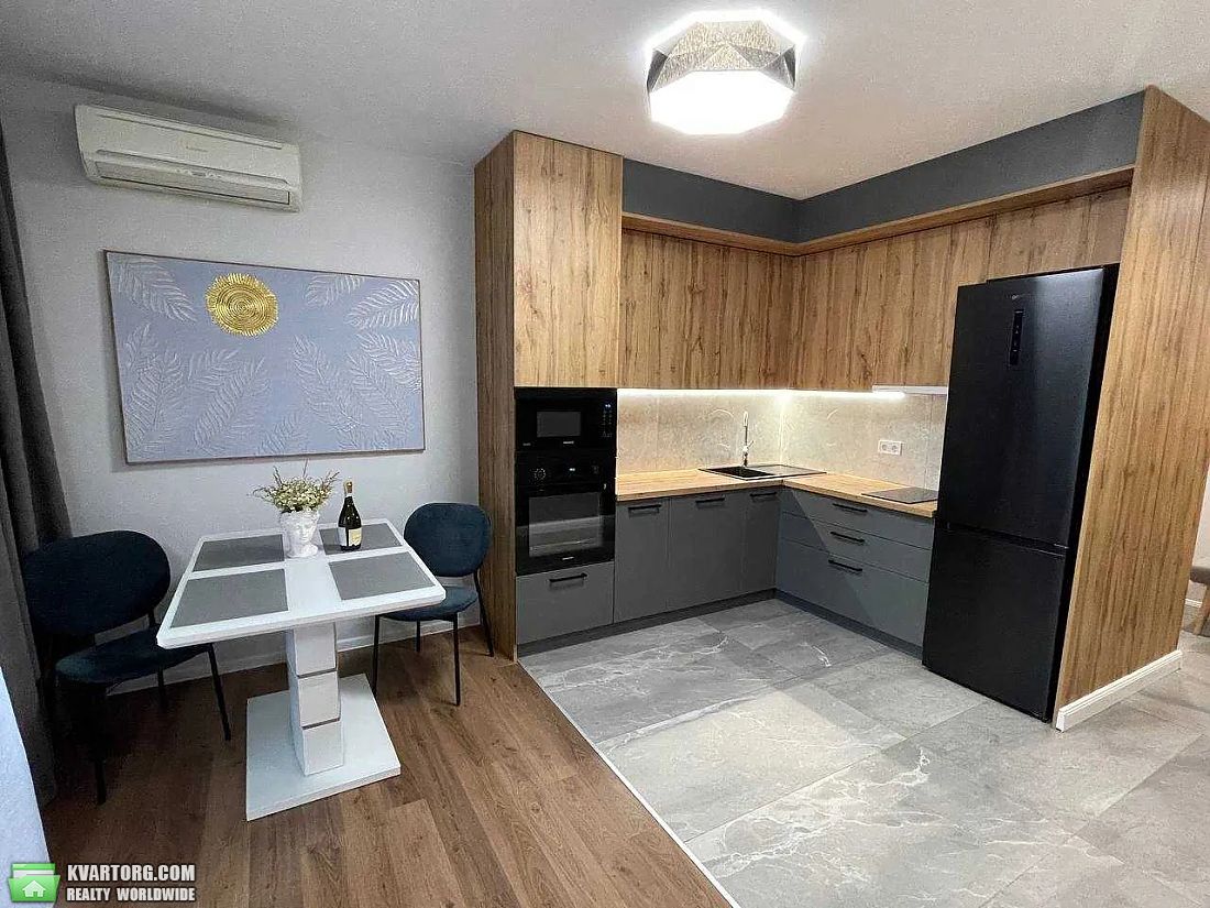 Rent out 1-room apartment. Киев, проспект Берестейский — photo 4