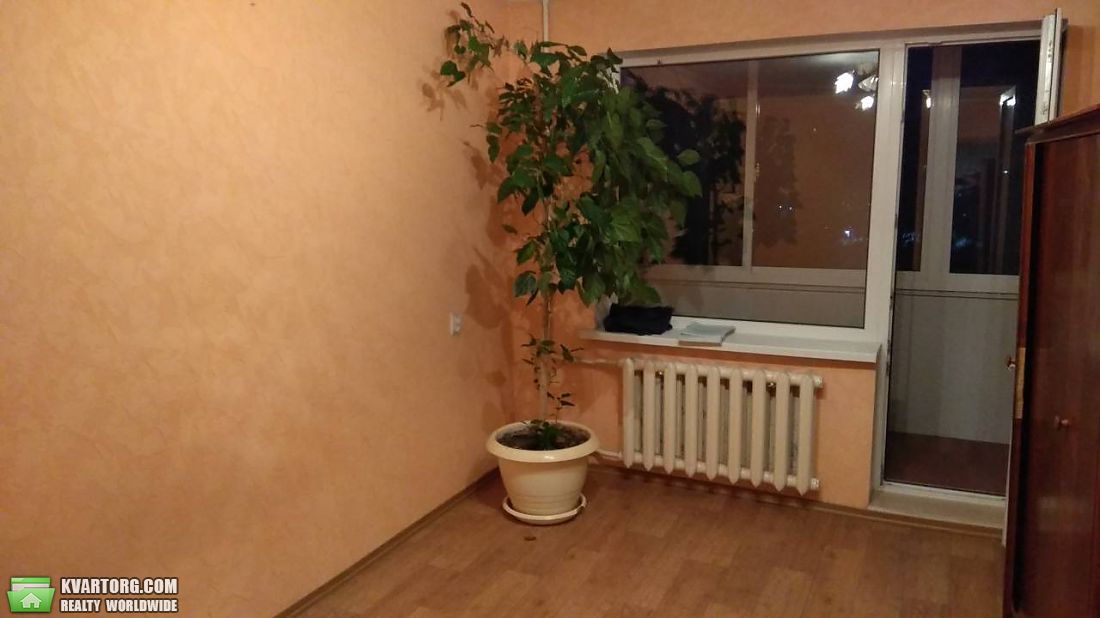Sell 4-room apartment. Днепропетровск, Братьев Трофимовых — photo 4