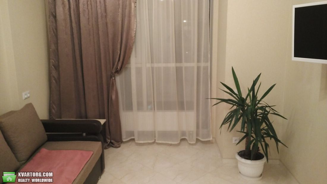 Rent out 1-room apartment. Одесса, Французский  Бульвар — photo 4