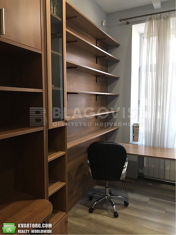 Sell 4-room apartment. Киев,  Воровского — photo 8