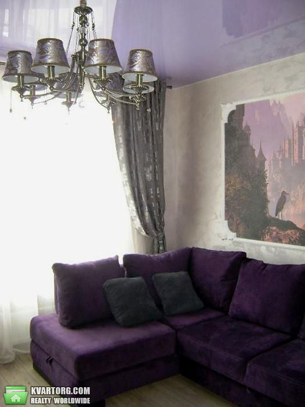 Rent out 2-room apartment. Киев,  Заречная — photo 1