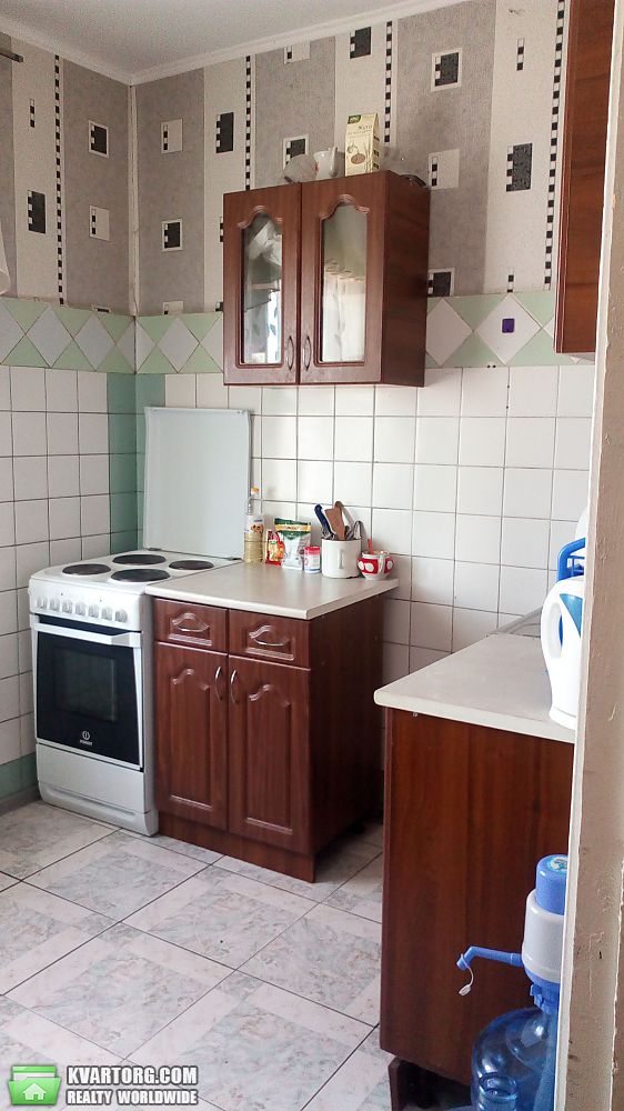 Rent out 2-room apartment. Киев,  Ревуцкого — photo 1