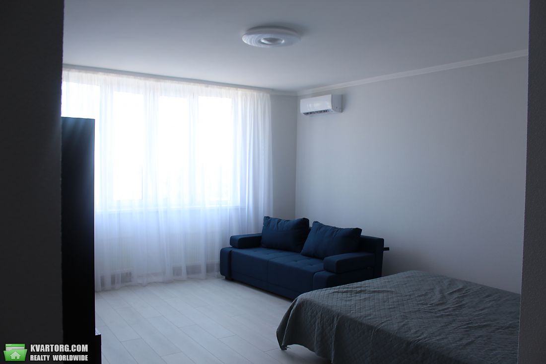 Rent out 1-room apartment. Киев, Максимовича — photo 8