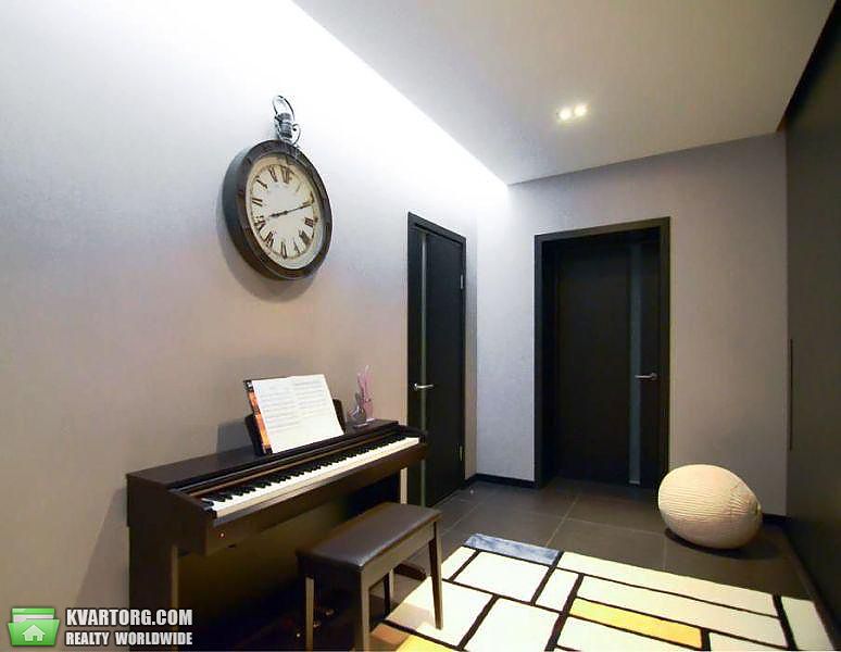 Rent out 3-room apartment. Киев,  Уборевича — photo 7
