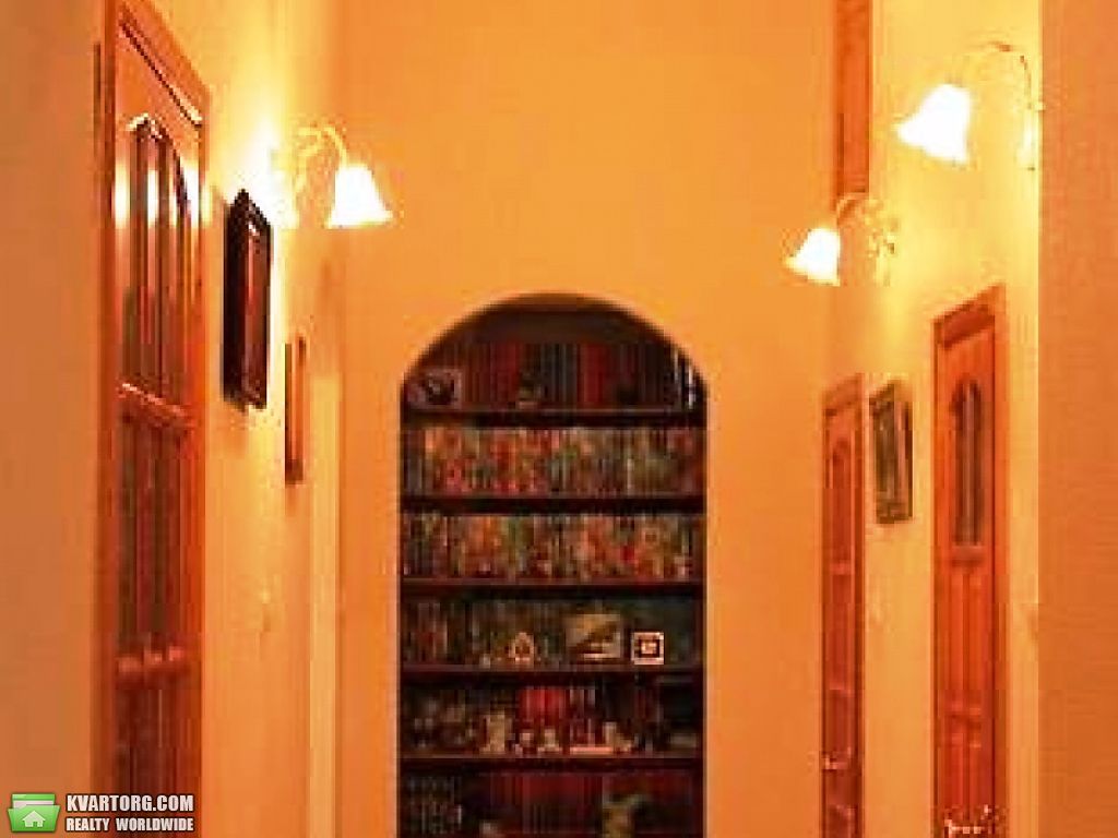 Sell 2-room apartment. Киев,  Артема — photo 1