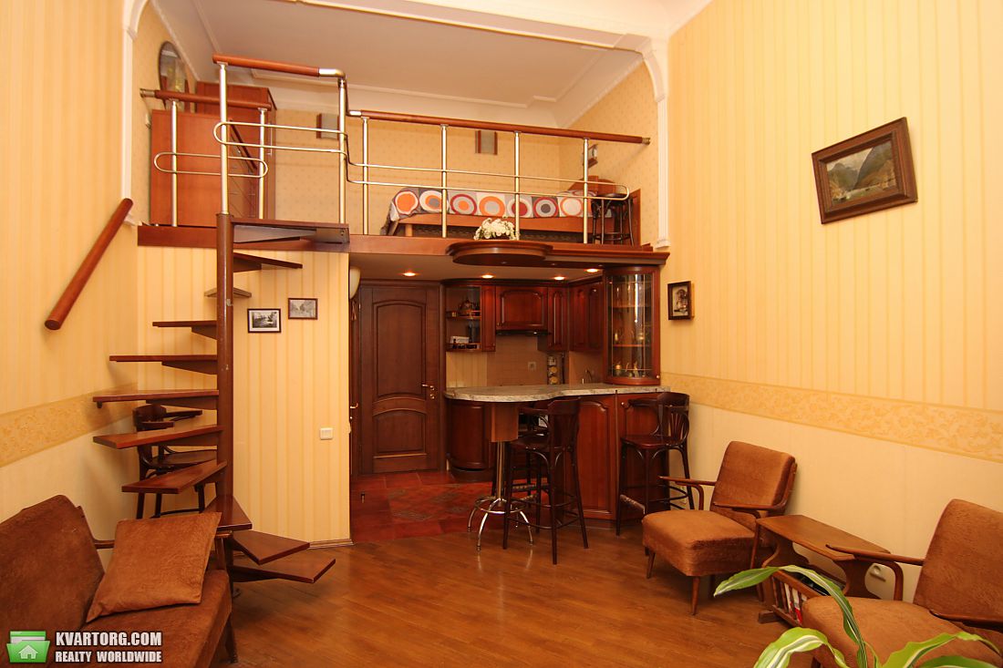 Rent out 1-room apartment. Одесса, Екатериненская — photo 1