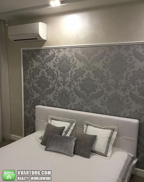 Rent out 2-room apartment. Киев,  Бажана — photo 7