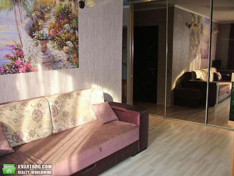 Sell 3-room apartment. Киев,  Саперное поле — photo 1