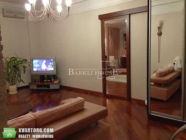 Rent out 2-room apartment. Киев,  Крещатик — photo 1