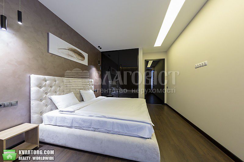 Rent out 2-room apartment. Киев,  Саксаганского — photo 3