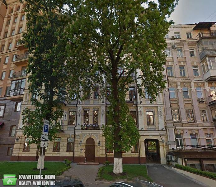 Rent out 4-room apartment. Киев, Льва Толстого ул. — photo 10