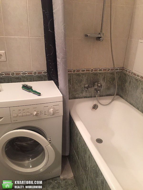 Rent out 2-room apartment. Киев,  Шелковичная — photo 2
