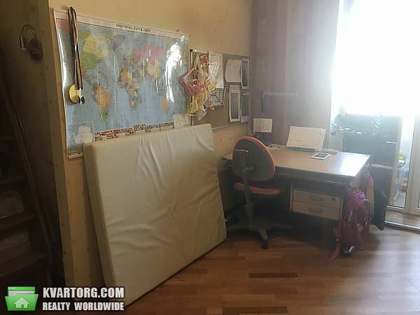 Sell 4-room apartment. Киев,  Малиновского — photo 8