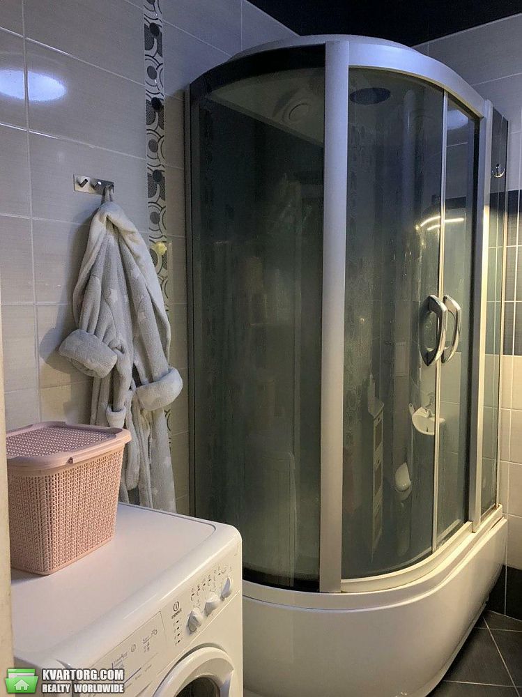 Sell 3-room apartment. Киев,  Милославская — photo 8