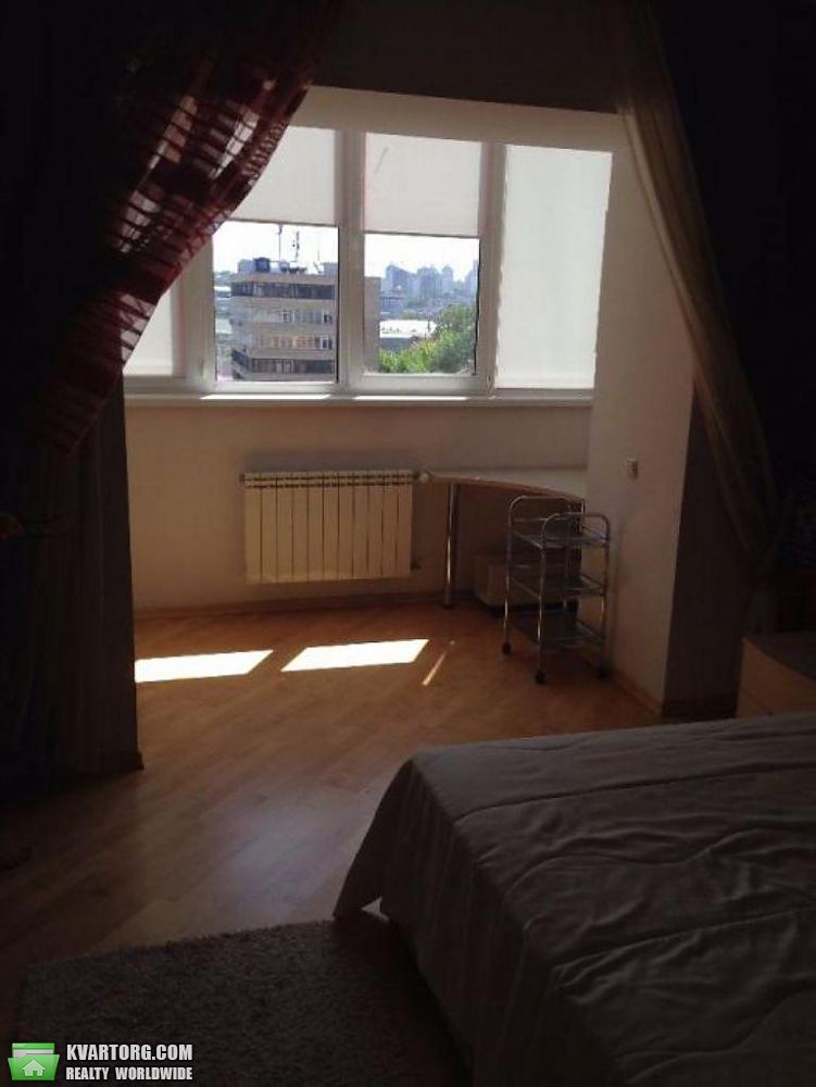 Rent out 2-room apartment. Киев,  Черновола — photo 4
