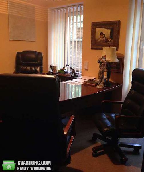 Rent out office. Киев, Лютеранская — photo 1