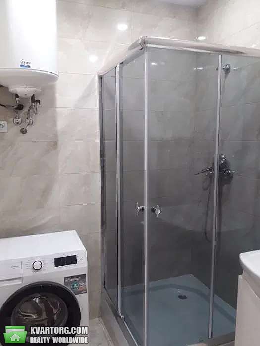 Rent out 2-room apartment. Киев,  Драгоманова — photo 4