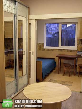 Rent out 1-room apartment. Киев,  Садовая — photo 2