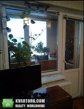 Rent out 2-room apartment. Киев, Кирриловска — photo 3