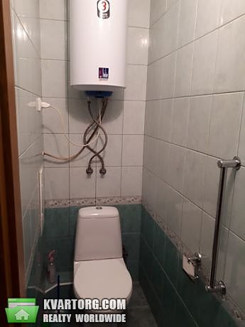 Rent out 3-room apartment. Киев,  Лятошинского — photo 4
