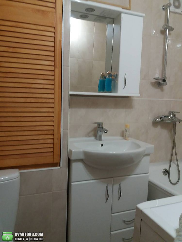 Rent out 2-room apartment. Киев,  Политехническая — photo 8