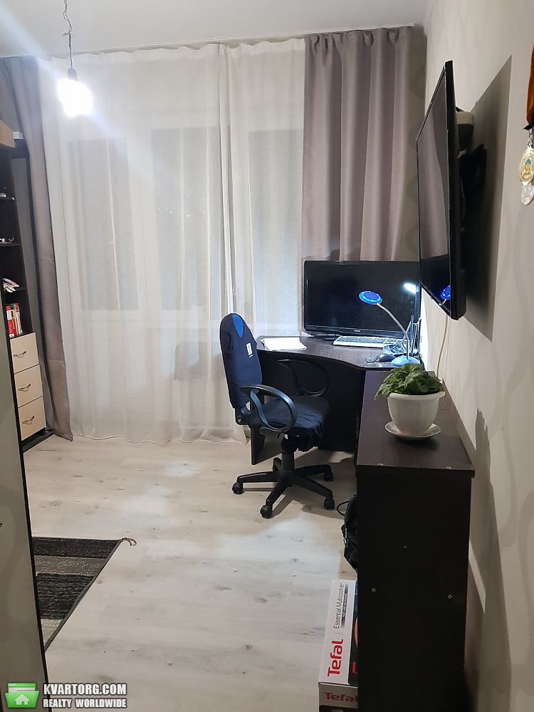 Rent out 2-room apartment. Обухов, Київська — photo 3