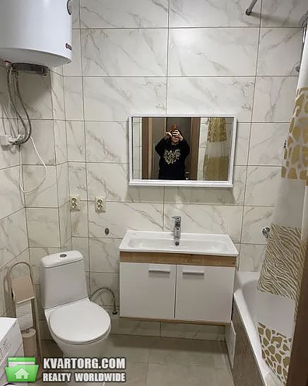 Rent out 1-room apartment. Киев, Ревуцкого — photo 8