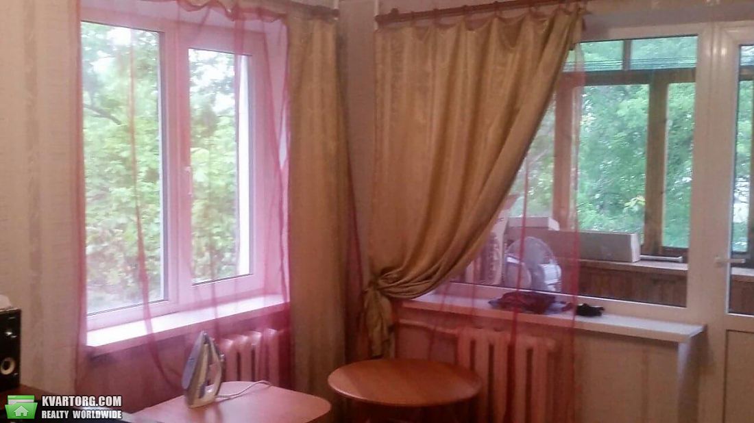 Sell 2-room apartment. Киев,  Карбышева — photo 1