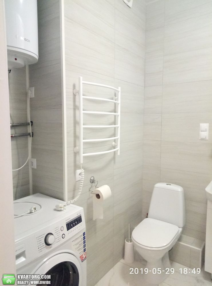 Rent out 1-room apartment. Киев,  Харьковское шоссе — photo 8