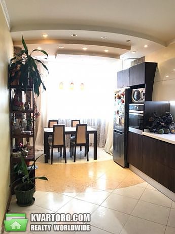 Rent out 3-room apartment. Киев,  Чавдар — photo 2