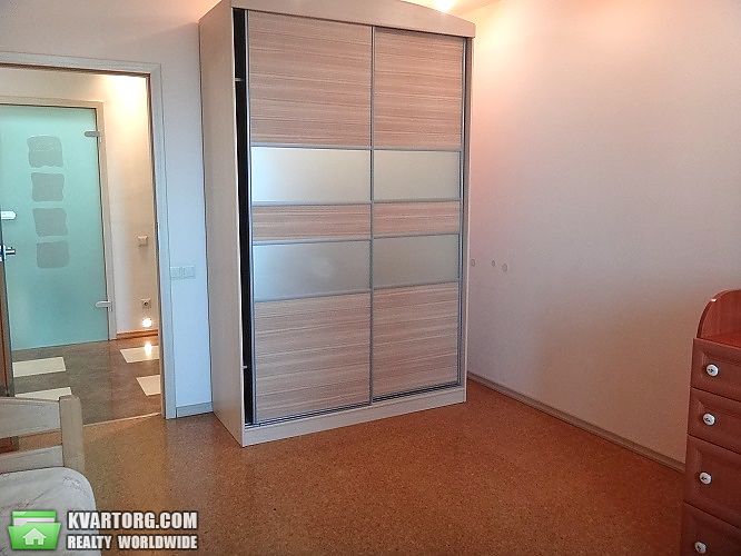 Rent out 3-room apartment. Киев,  Науки пр — photo 7