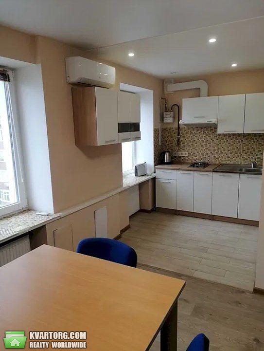 Rent out 1-room apartment. Киев, Коновальца — photo 4