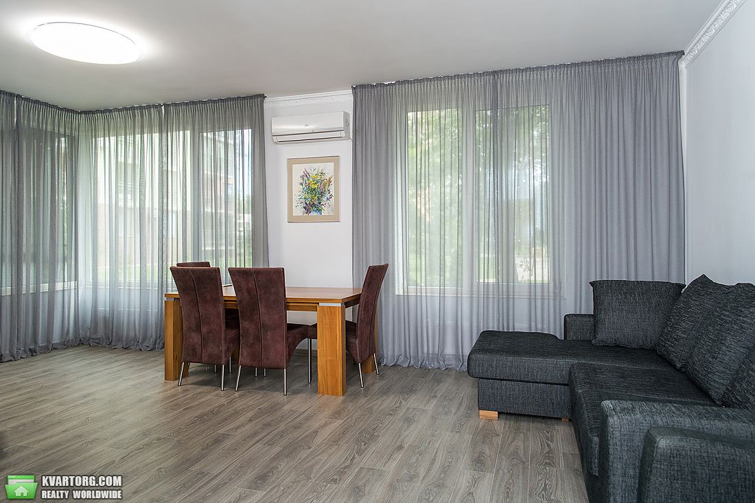 Sell 3-room apartment. Киев,  Петрицкого — photo 1